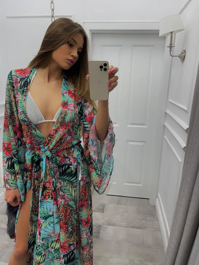 Beach tunic in fashionable patterns
