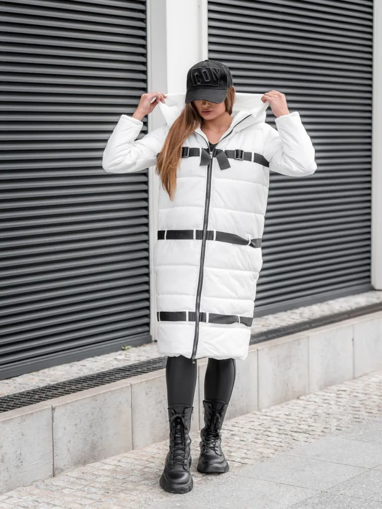 Schöner Damenmantel mit Bändern, Reißverschluss und Kapuze.