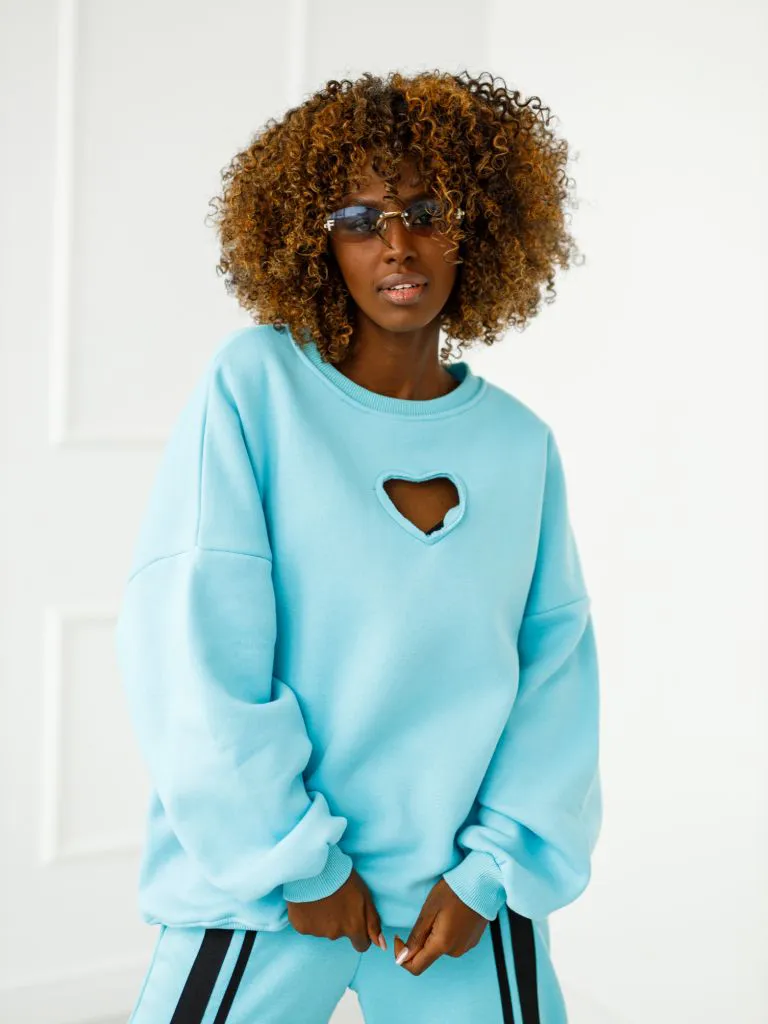 Herz-Sweatshirt mit ausgeschnittenem Herz - blau