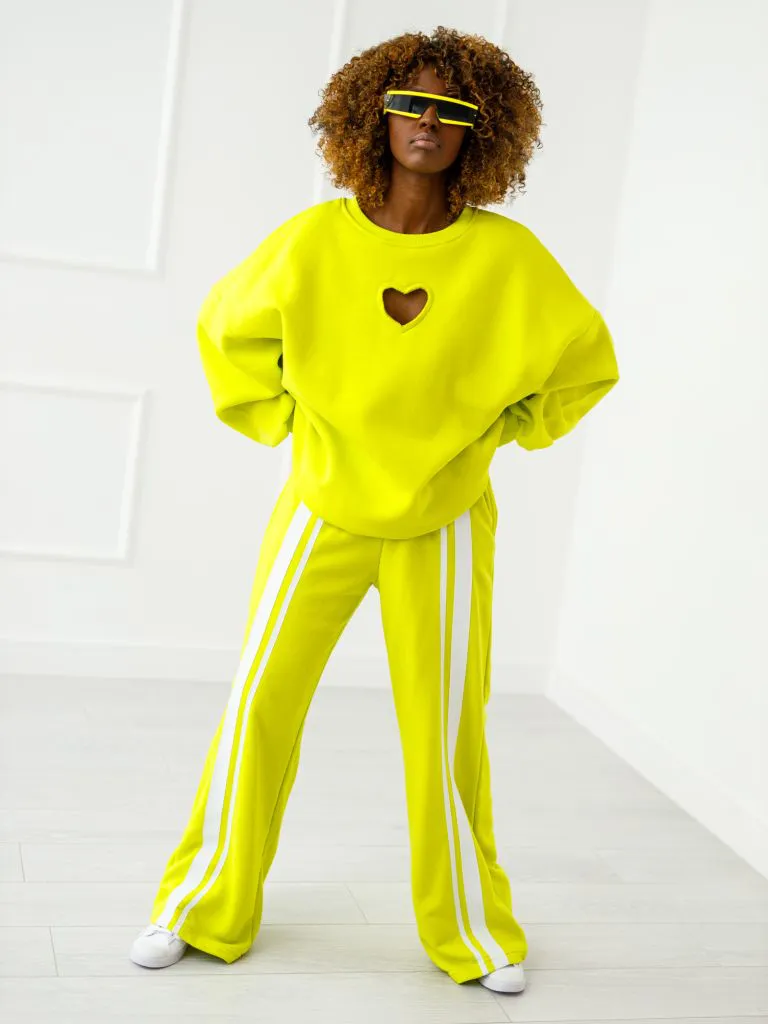 Herz-Sweatshirt mit ausgeschnittenem Herz - Limette