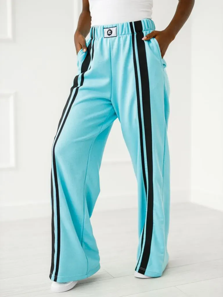 Wholesale - Sweatpants with stripe - Blue