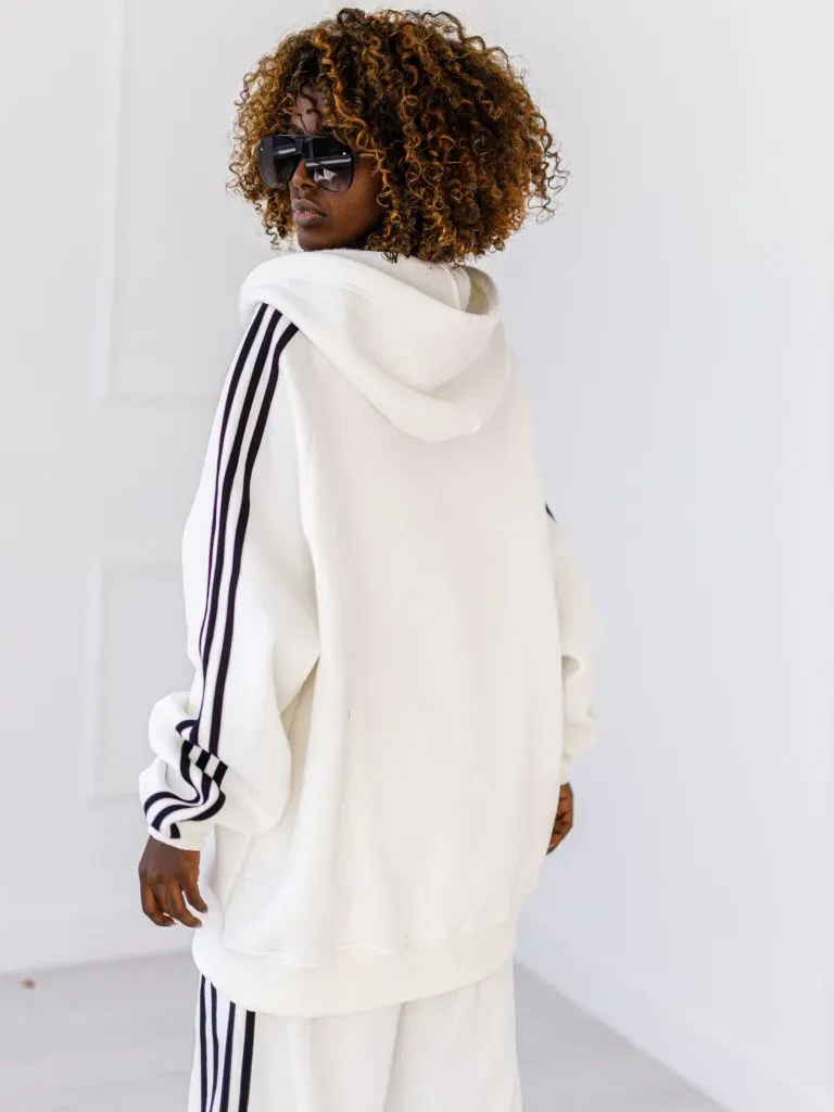 Ordinary Sweatshirt – Ecru