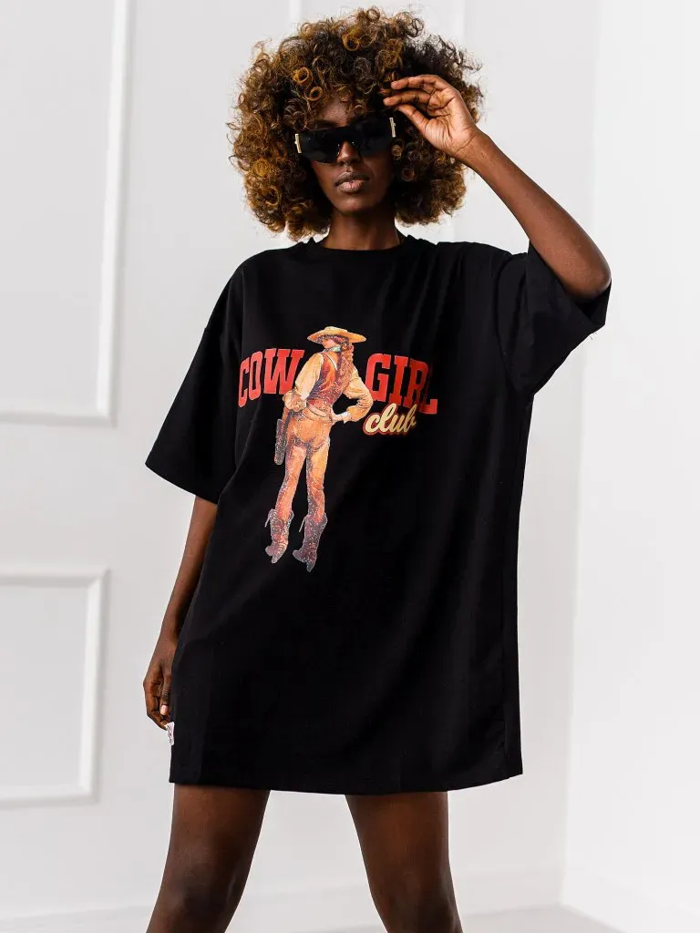Klassisches, schlichtes Damen-T-Shirt mit V-Ausschnitt, große Farbauswahl.