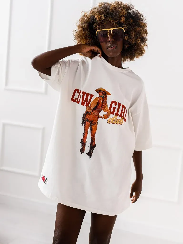 Klassisches, schlichtes Damen-T-Shirt mit V-Ausschnitt, große Farbauswahl.